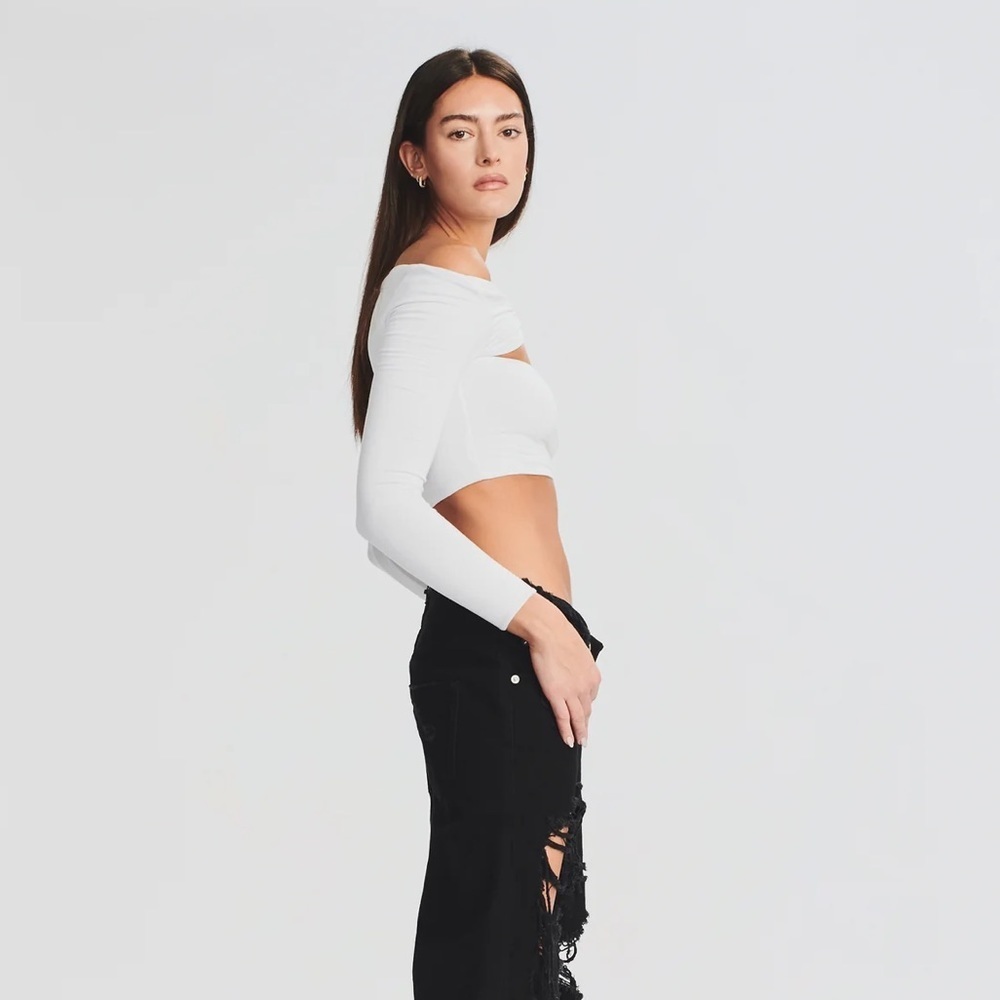 SER.O.YA Ellis Top In White - Picture 6 of 7